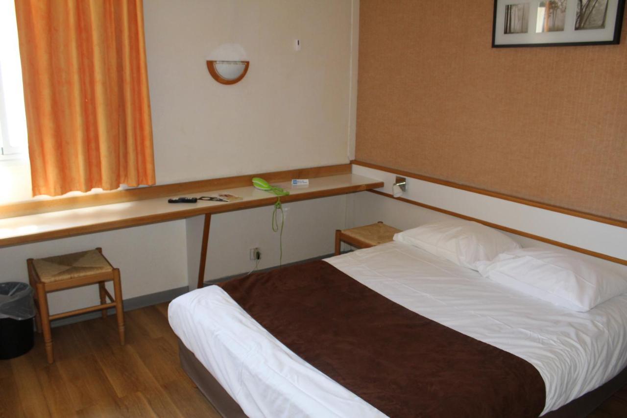 Hotel Chateau-Thierry Centre Bagian luar foto